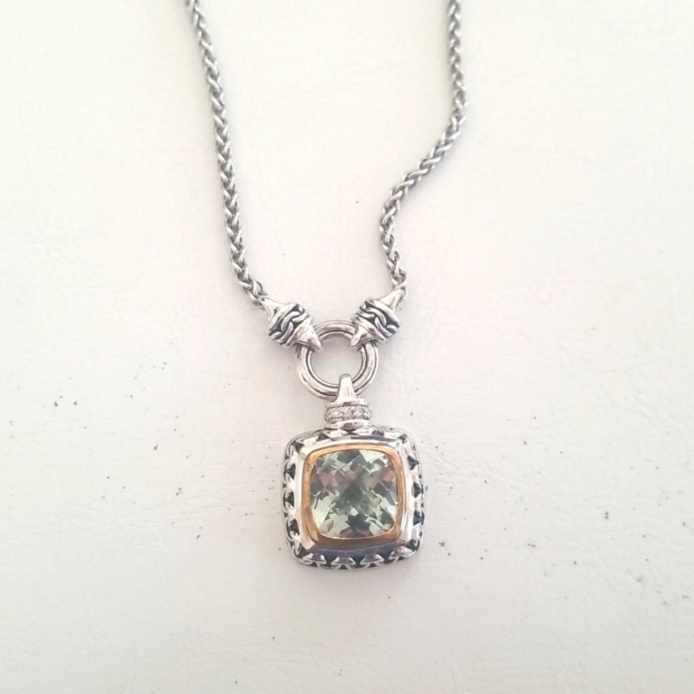 Alwand vahan necklace